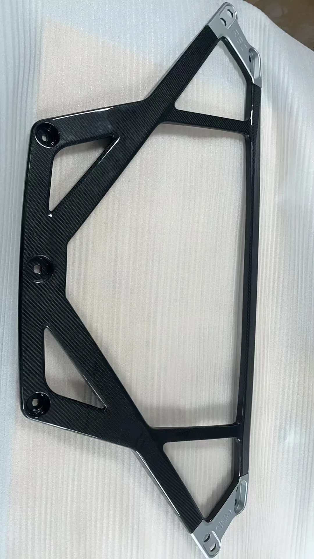 

Dry Carbon Fiber CSL Design Front Strut Brace for BMW G8X M2 M3 M4 - Lightweight Performance Auto Part