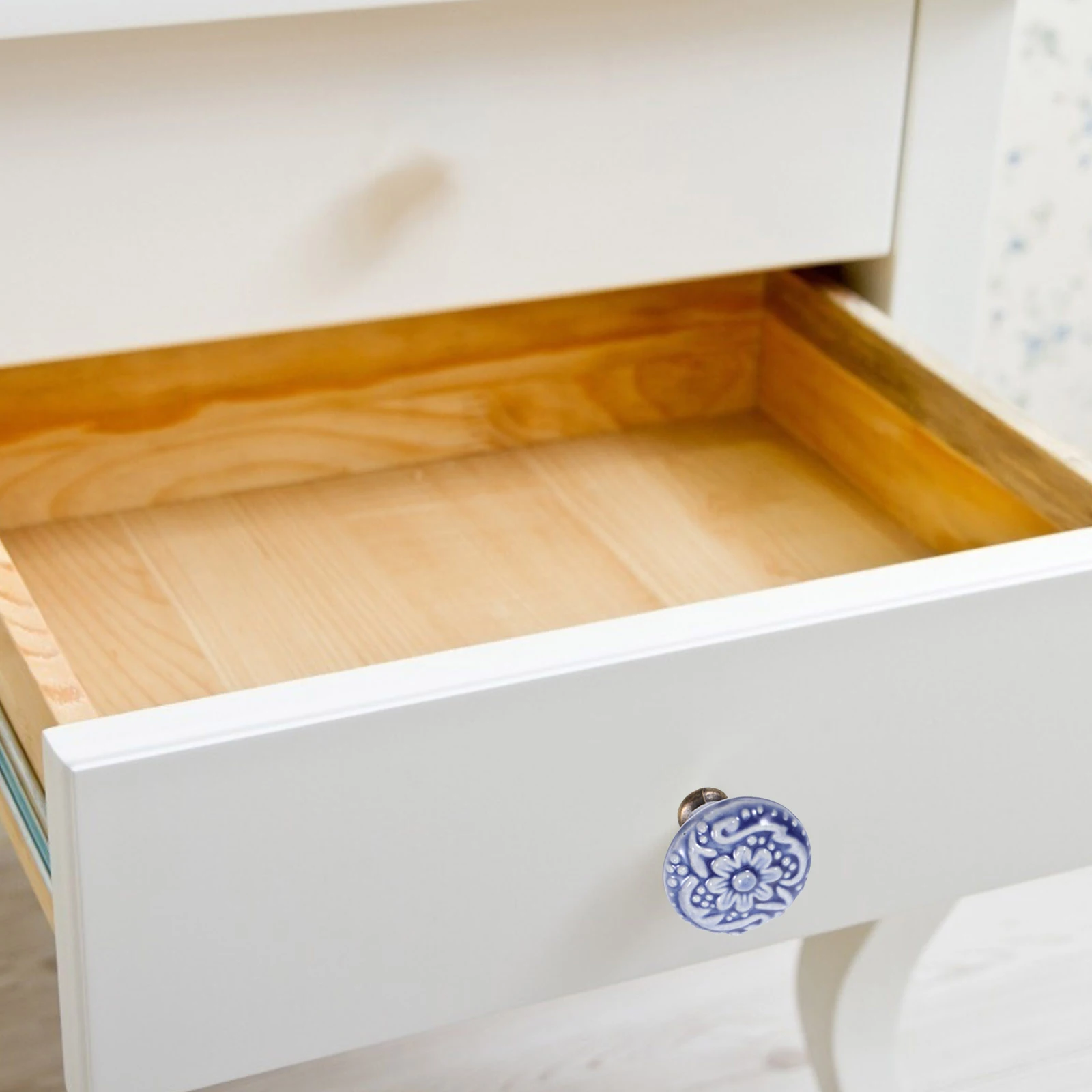 

6Pcs Decorative Drawer Knobs Ceramic Vintage Style Cabinet Pulls for Kitchen Dresser Closets Single Hole Mounting