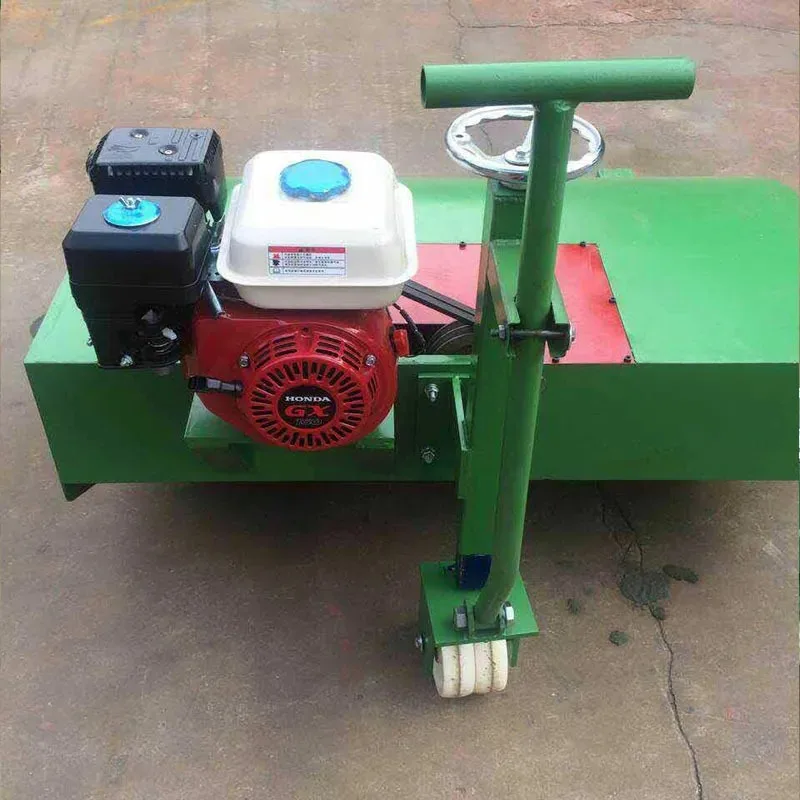 Car-mounted  comber, large artificial turf combing equipment, electric start diesel brush machine
