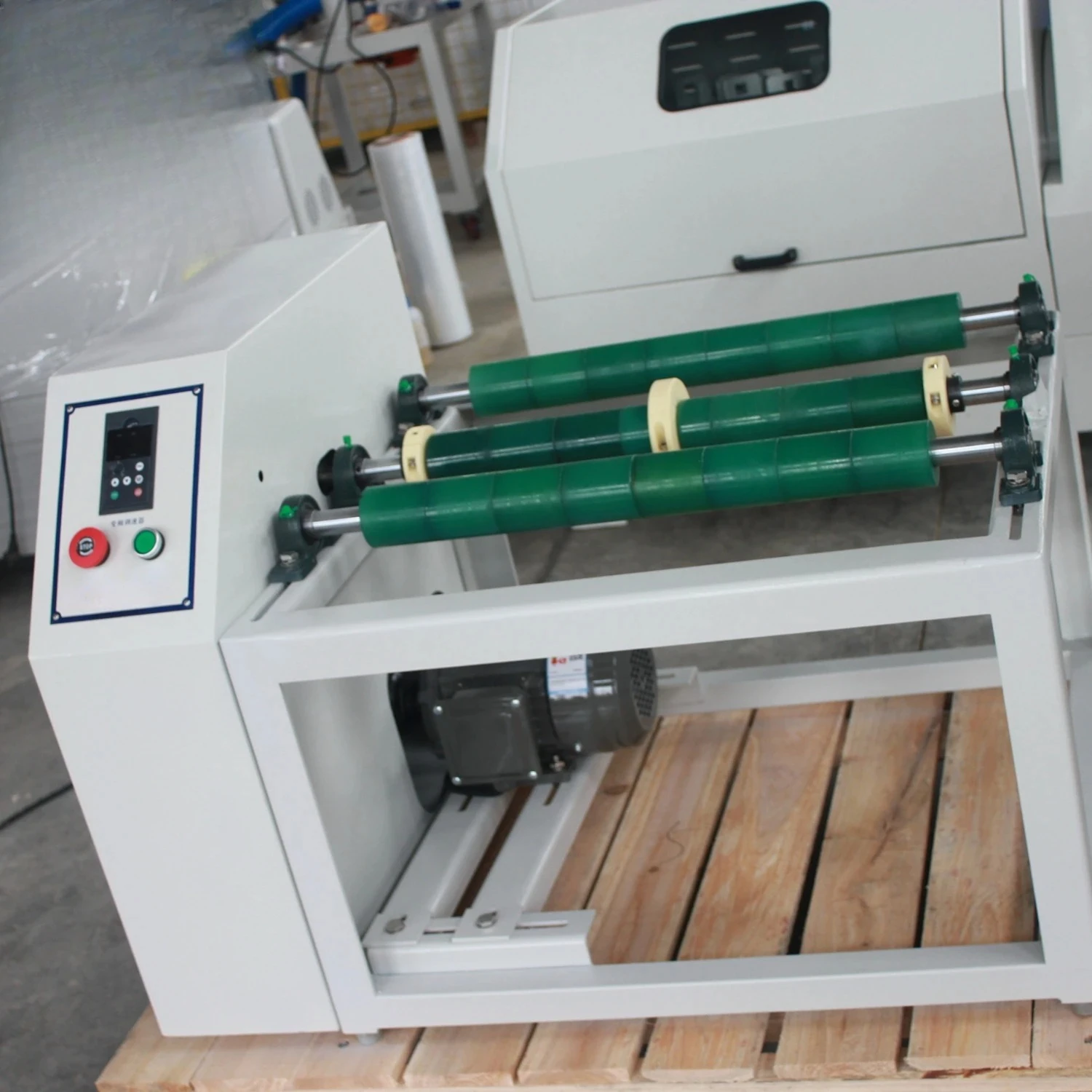 

GQM-4-20 Four-Station Jar Mill - High-Capacity Grinding Equipment with Protective Enclosure for Food Powder Making