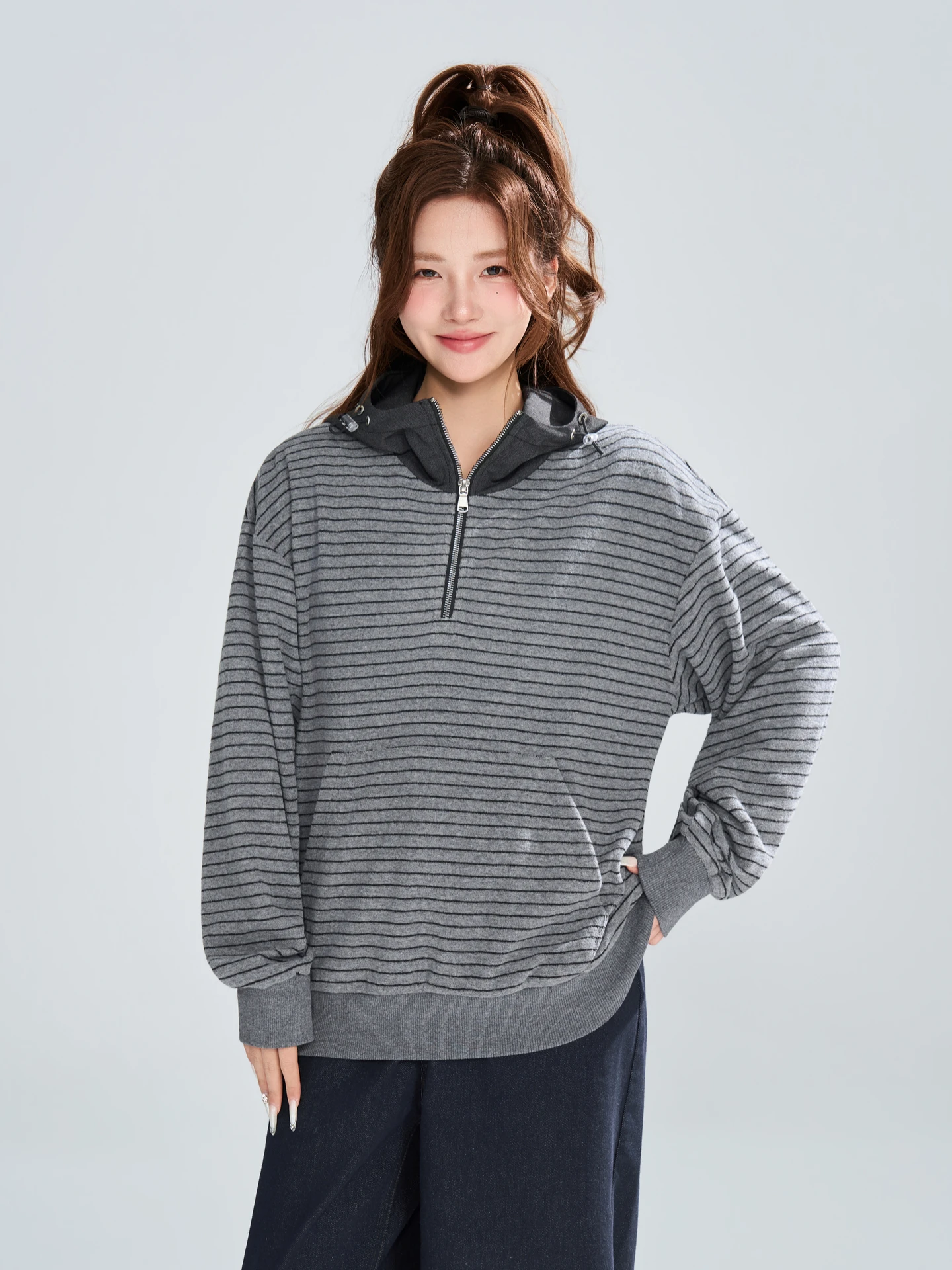 

Мужская свободная толстовка с капюшоном в американском ретро-стиле, в полоску, с нашивками, на молнии, повседневная уличная одежда, весенняя, для молодежи и пар