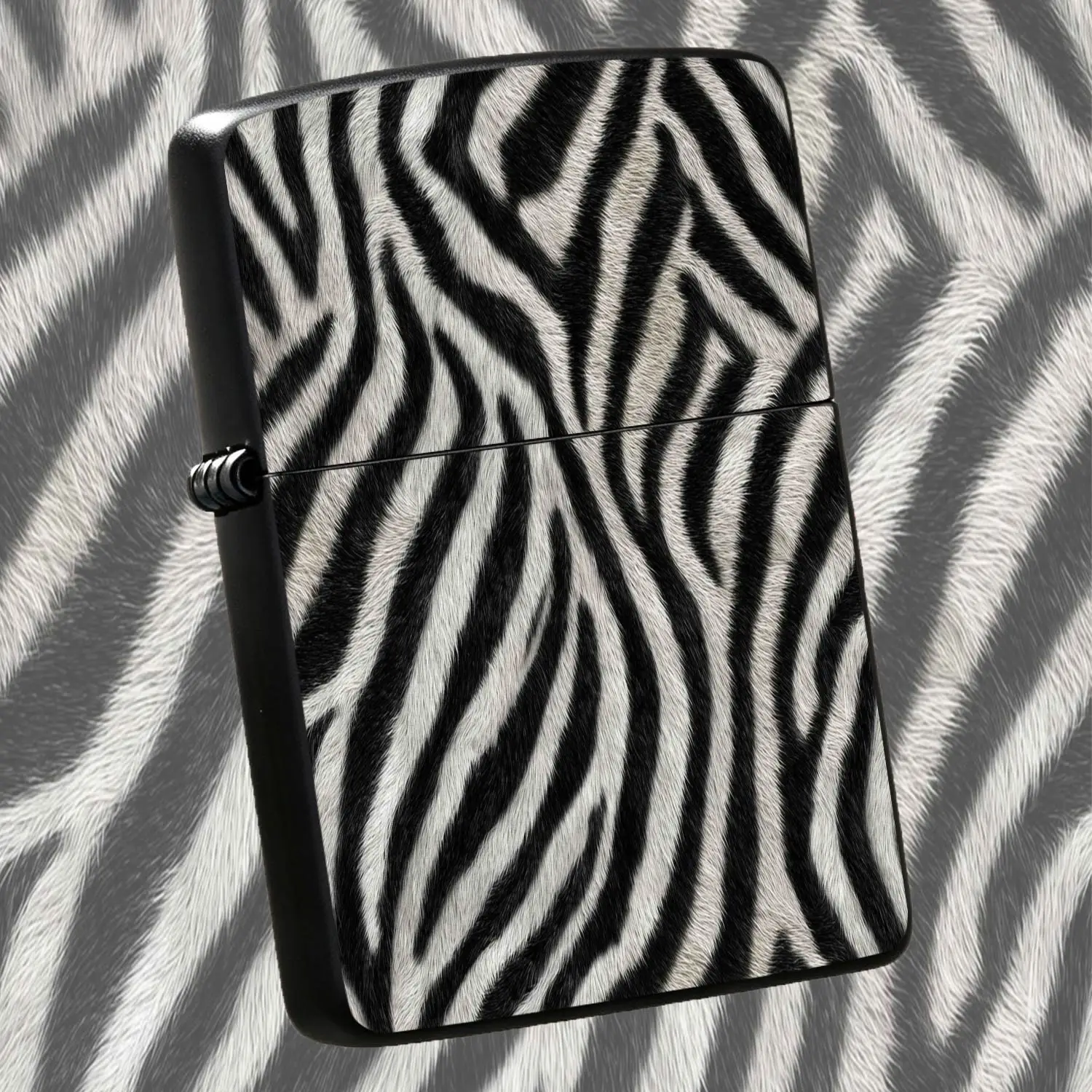 Trendy Zebra Print Classic Animal Texture Lighter, Suitable For Daily Travel, Outdoor Leisure And Various Scenarios, Exquisite Durable Portable Stylish Accessory, Ideal Gift Choice For Family, Friends And A Humorous And Interesting Lighter