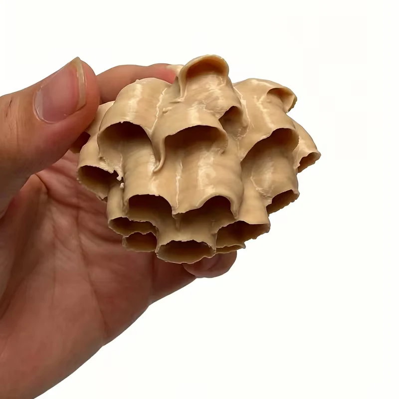 Simulated Wasp Nest, Outdoor Hanging Fake Beehive, 3D Printed, Queen Bee Hive, Suitable for Gardens, Patios, Porches and Yards.