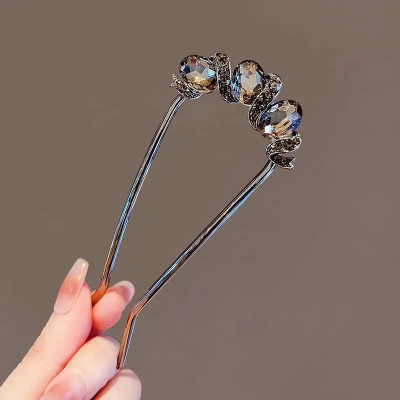 High-end Metal Crystal Leaf U-shaped Hairpin Women Simple Black Color Rhinestone Hair Clasp Bun Hair Sticks Hair Accessories