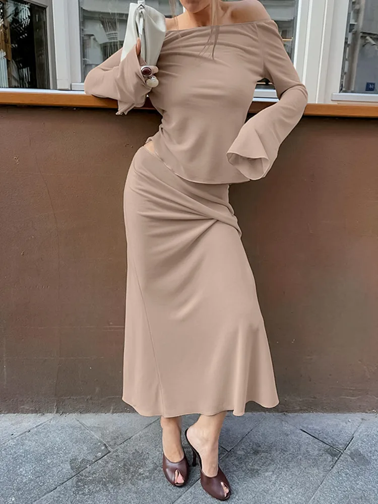 

BKLD 2025 Autumn New Sexy Solid Color Off The Shoulder Long Sleeve Tops Low Waist Skirts Set Two Piece Outfis For Women
