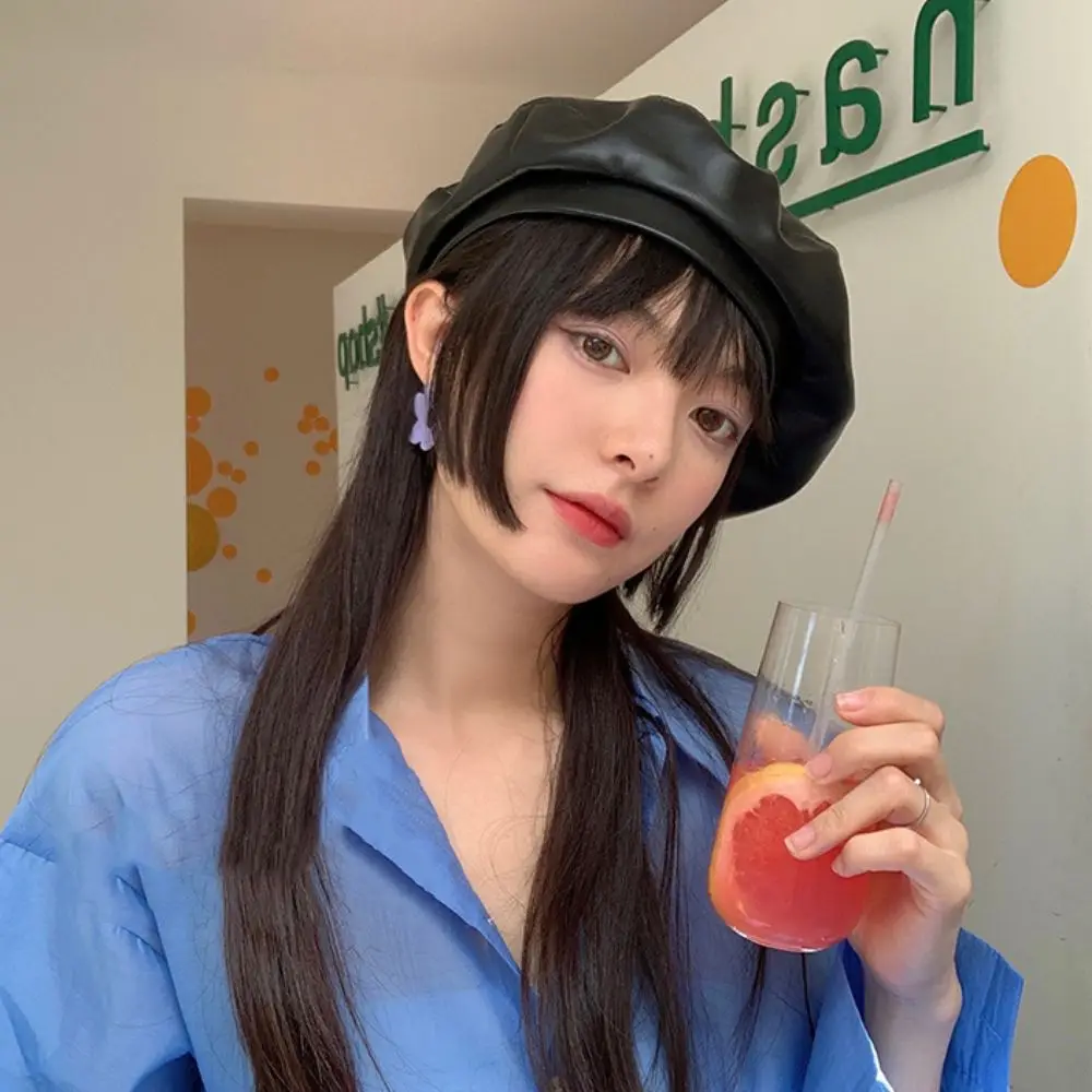 หมวกเบเร่ต์ PU สีพื้น สไตล์เรโทรอังกฤษ ทรงแบน สไตล์เกาหลี Y2K สำหรับสาวๆ