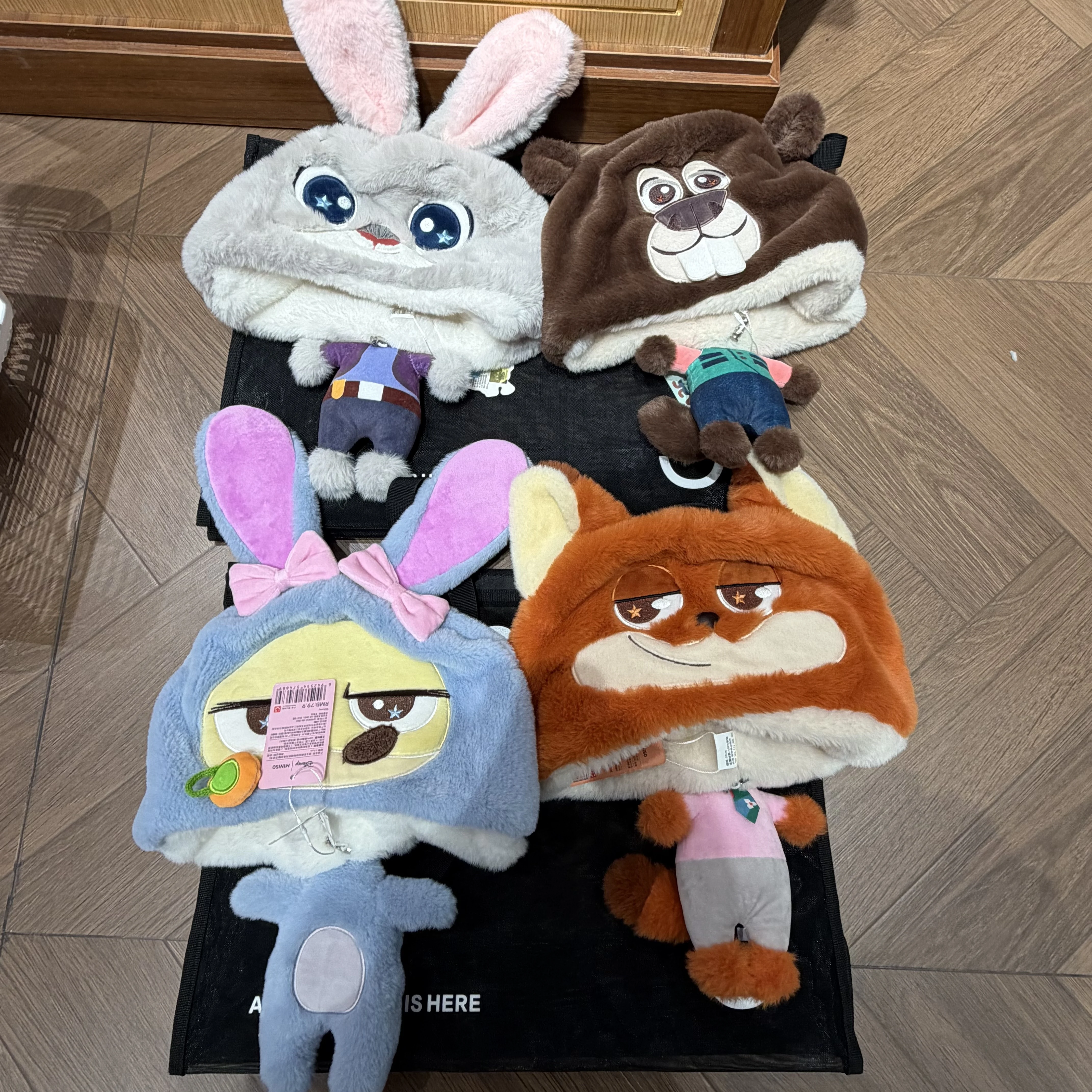 

Disney Zootopia 2 Plush Body Hat 57cm Large Size Wearable Character Hood Costume for Kids Adults Cosplay Gift
