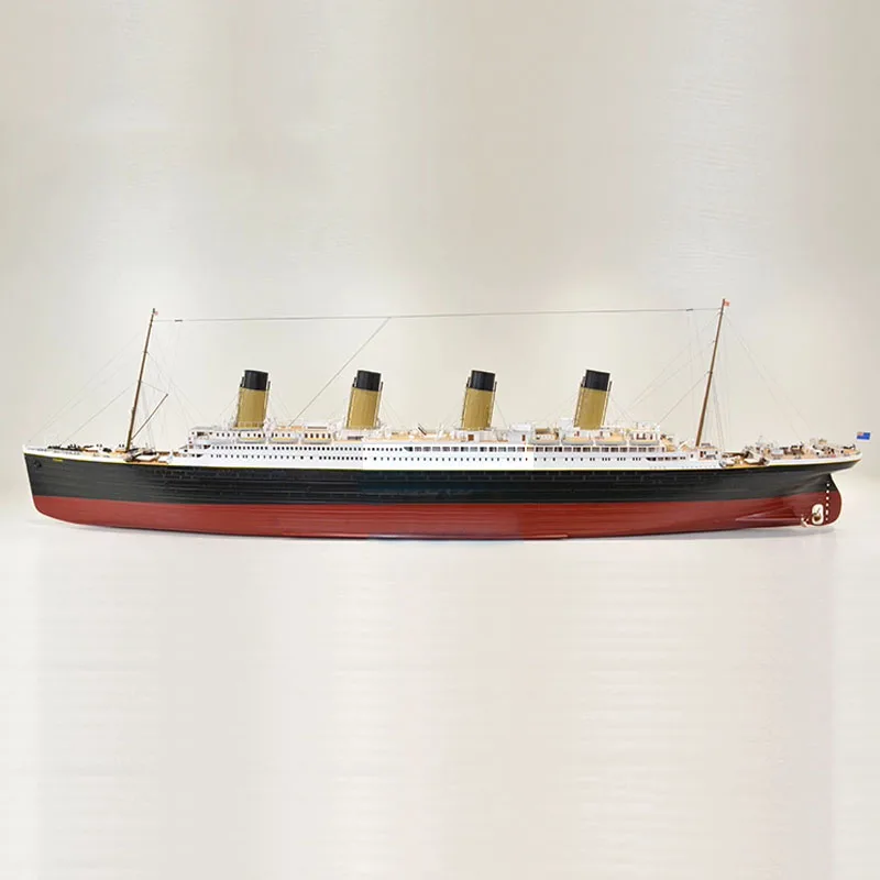 1/150 Titanic Finished Model Sea Cruise Ship Remote Control Boat Model Toy Gift RC Merchant Ship Finished Simulation Scale Ship