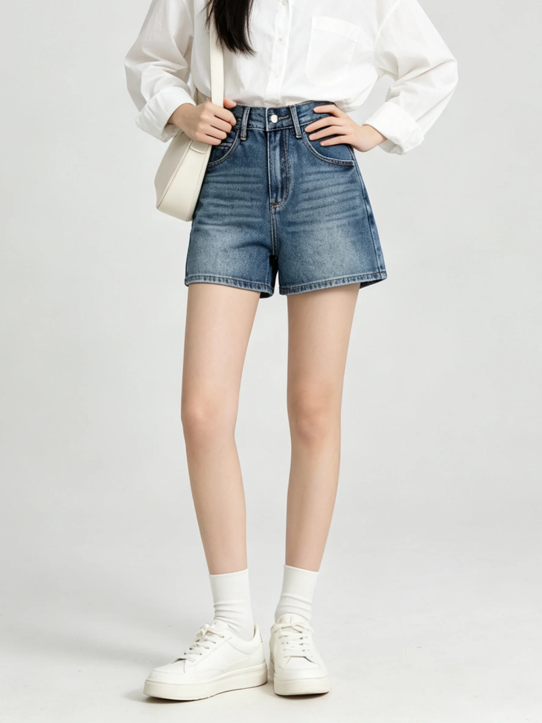 Retro Deep Blue Denim Wide Leg Pants Commuter Friendly Skin-Caring Korean Style A-Line Shorts Age-Defying Women's Jeans