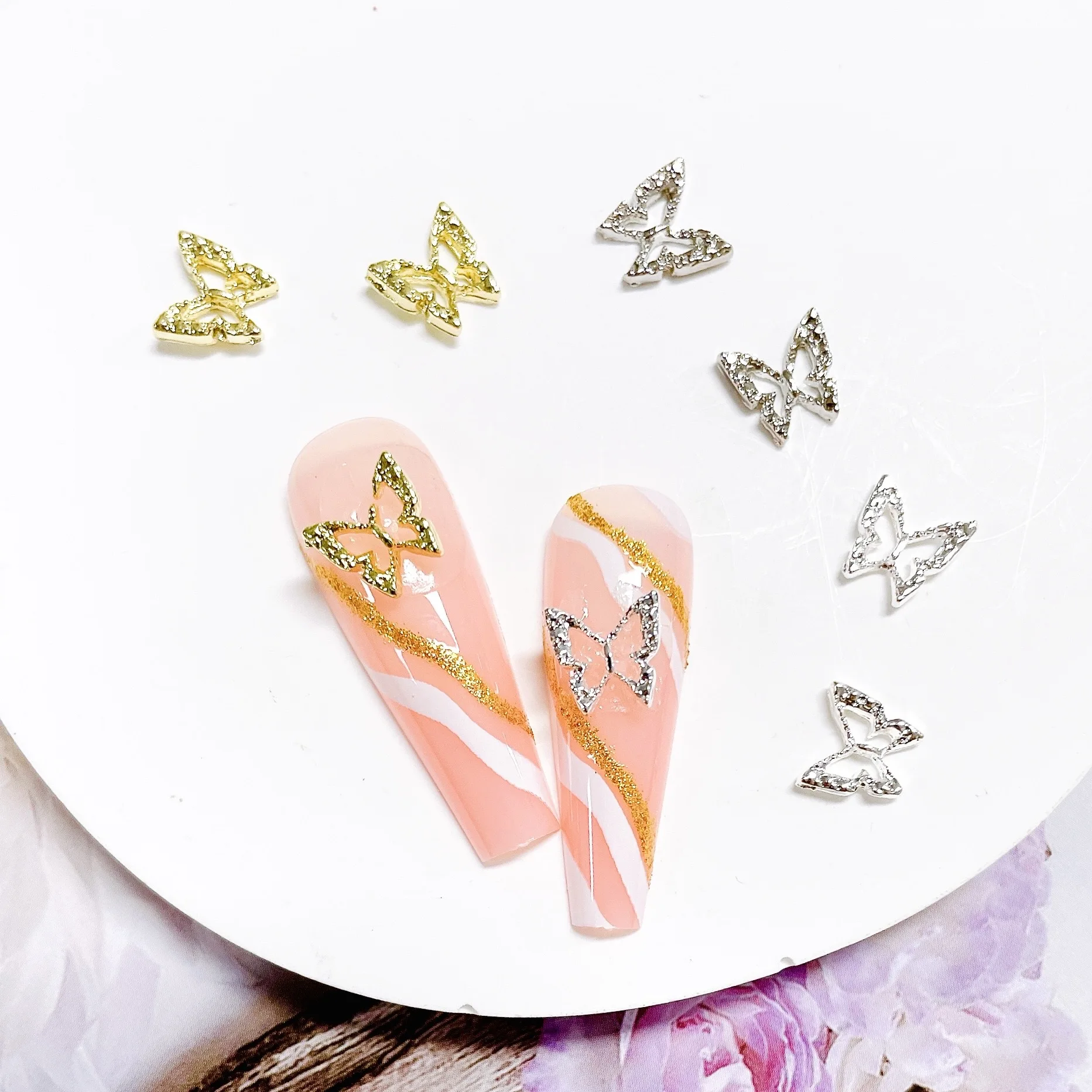 20Pcs Minimalist Hollowed-out Butterfly Nail Art Decorations Exquisite Alloy Butterfly French Style Nail Charms DIY Nails Crafts