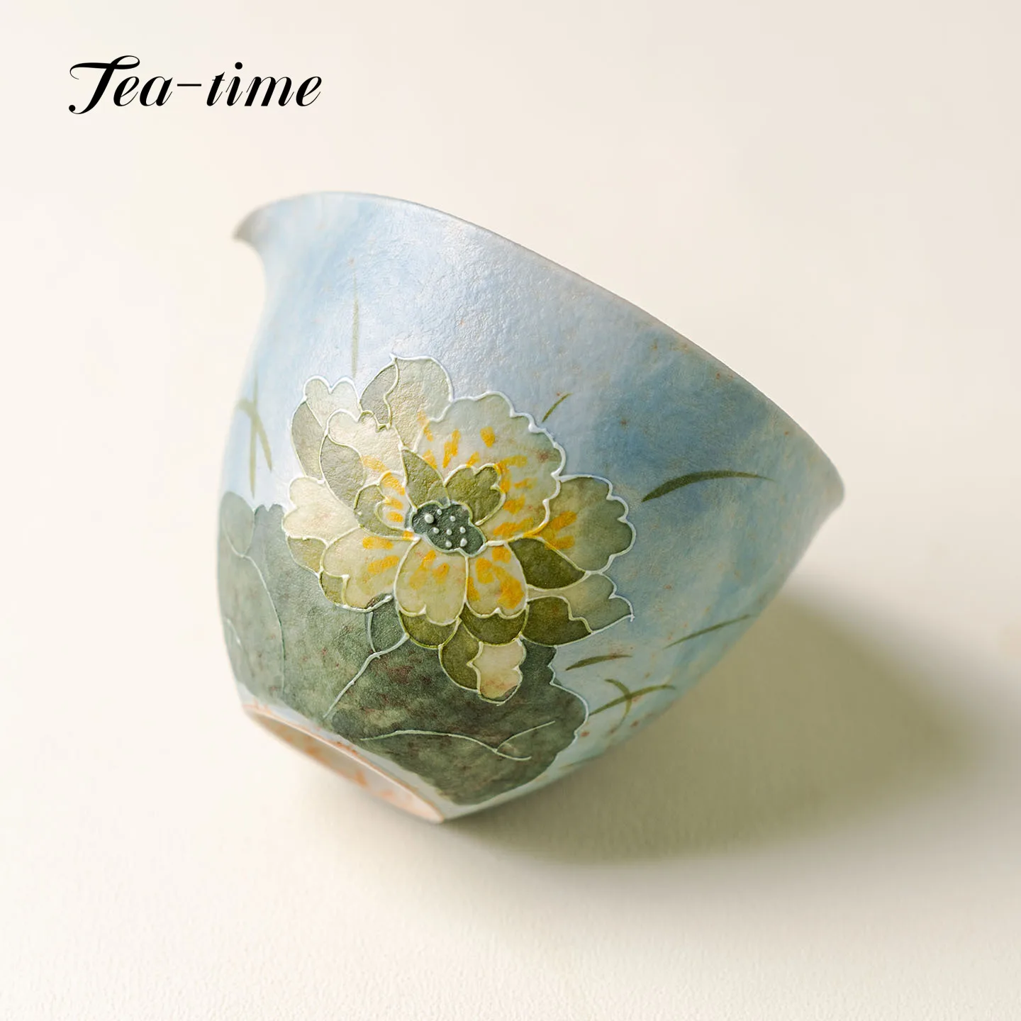 Hand-Painted Lotus Tea Cup Pitcher Ceramic Small Cha Hai  Jingdezhen Aesthetic Glass Cup Set Divide Tea Japanese Oolong Ceremony