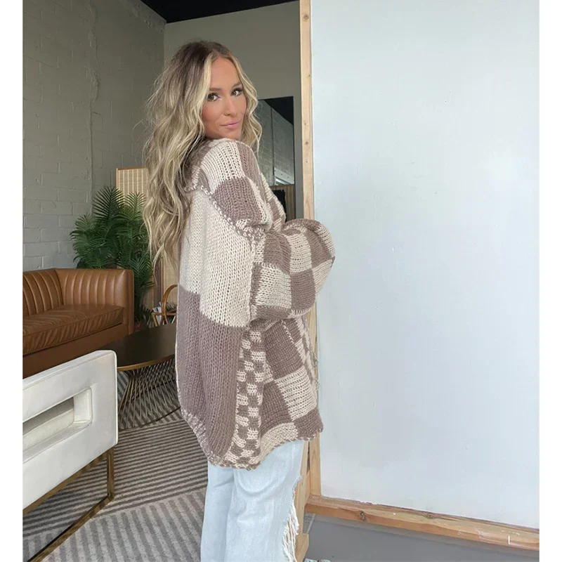 Nova moda feminina 2024 outono e inverno popular contraste camisola feminina solta cardigan de malha chique senhora streetwear