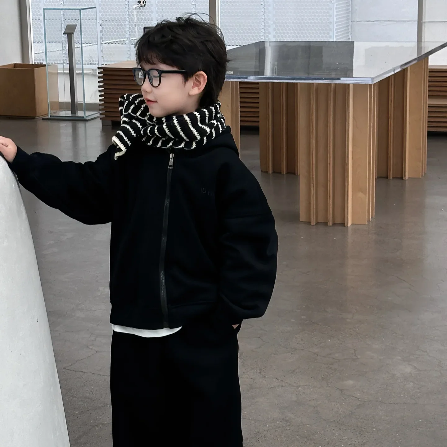 

Children Clothing Solid Color Simple Loose Comfortable Two Piece Set 2024 Winter New Boys Fashion Casual Fleece Sports Suit