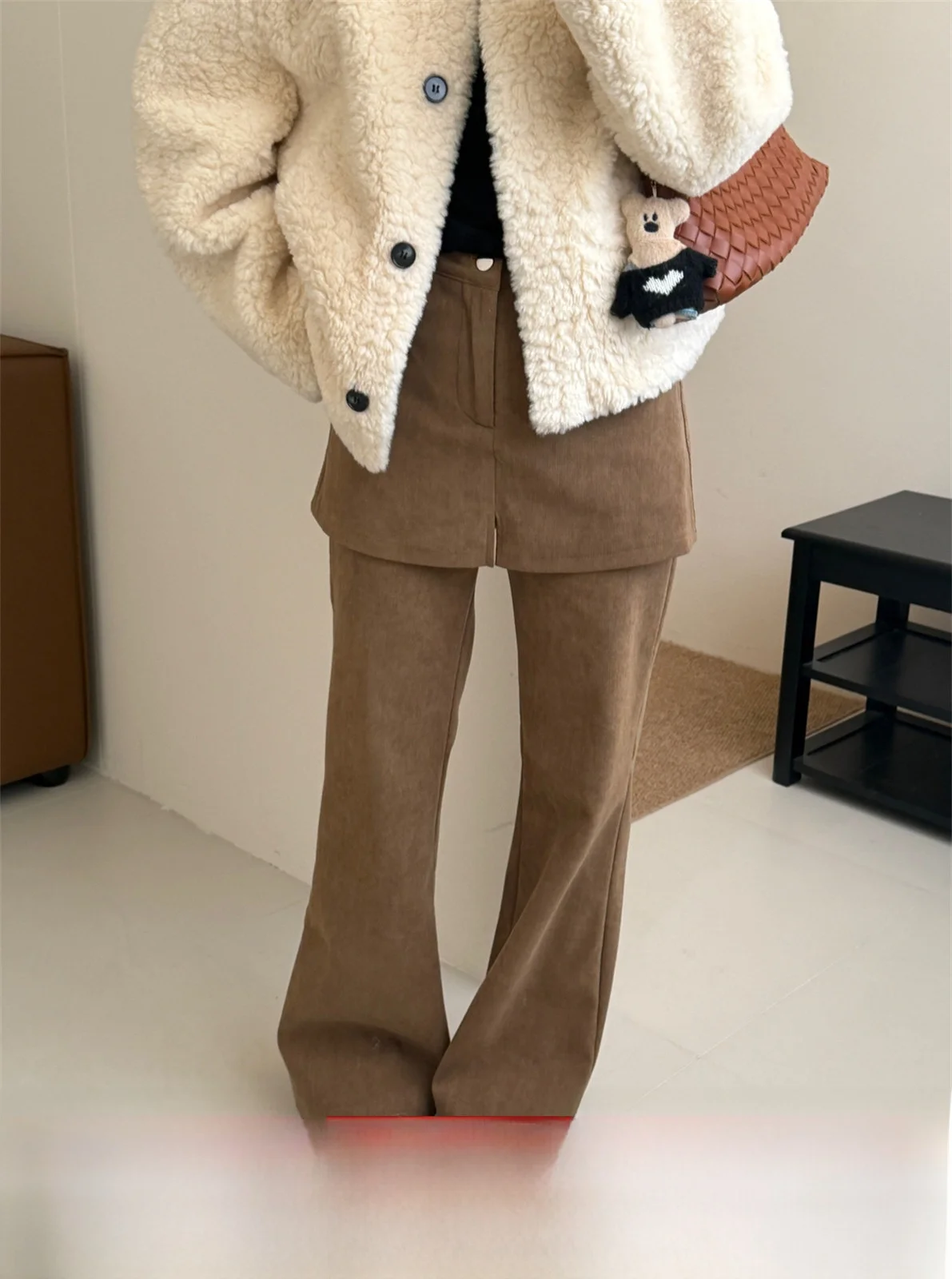 

Корейские дизайнерские вельветовые женские брюки с легким расклешением, зимние, модные, универсальные, стройнящие, длинные, повседневные, с высокой талией