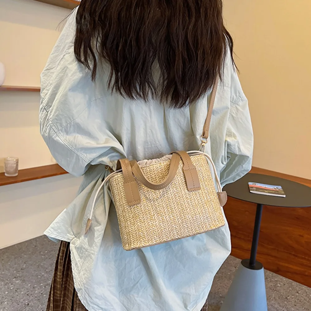 Summer Straw Woven Beach Bag Rattan Ladies Purses Handbag Wrist Pack Women Handle Female Bucket Tote Bags Knit Travel Bags