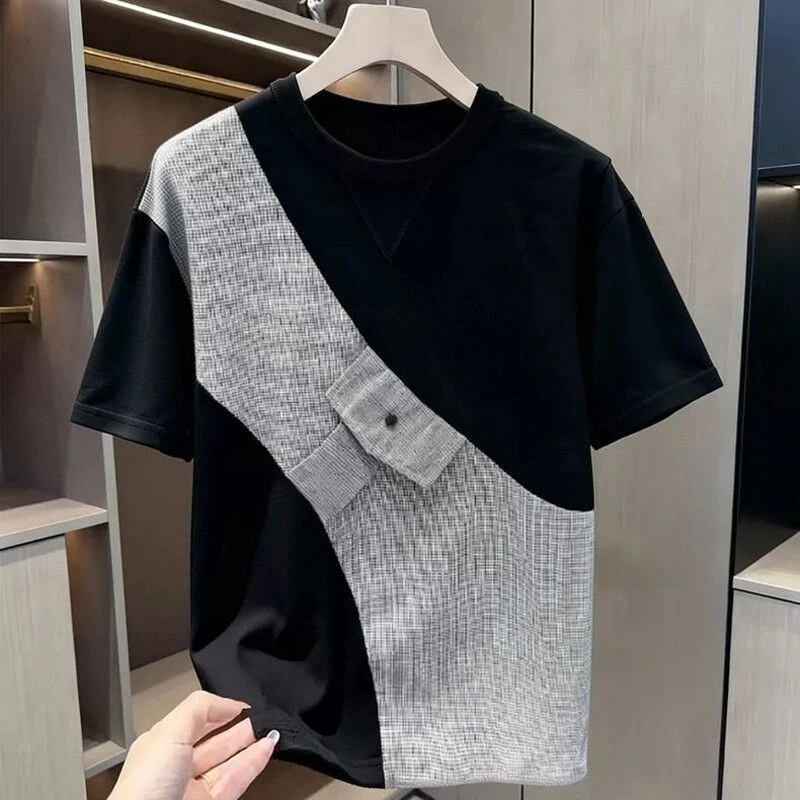 2026 Summer New Men Black Gray Woven Patchwork T-Shirt Crew Neck Pocket Decor Loose Oversized Plus Size Short Sleeve Casual Tops