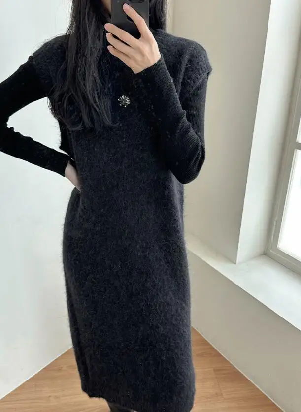 Autumn and winter women\'s casual solid color round neck sleeveless knitted dress