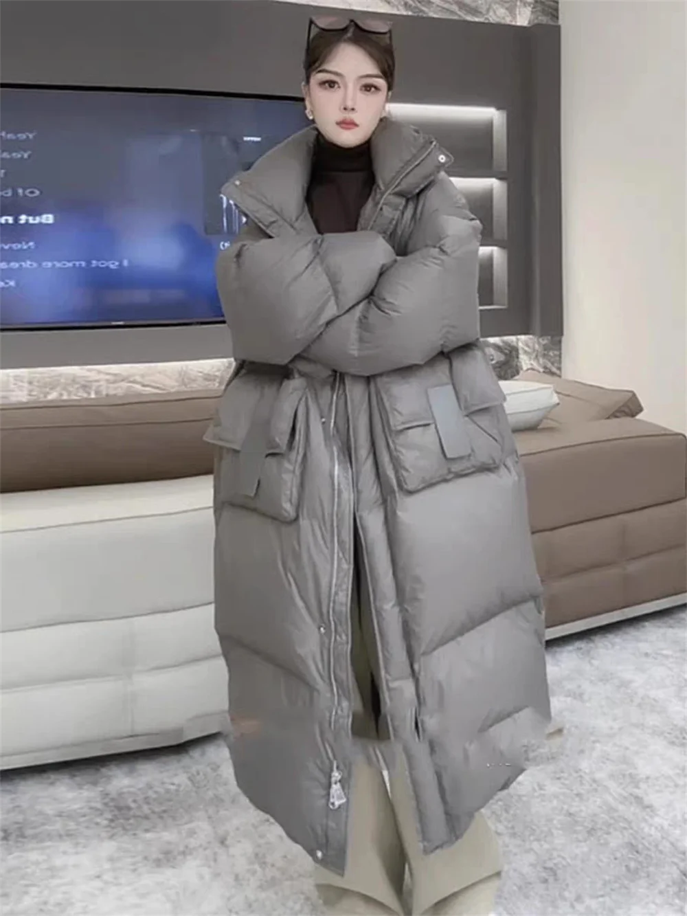 Korean Style Hooded Down Jacket for Women in Winter, Small Stature, Medium Length, Loose and Warm Bread Jacket