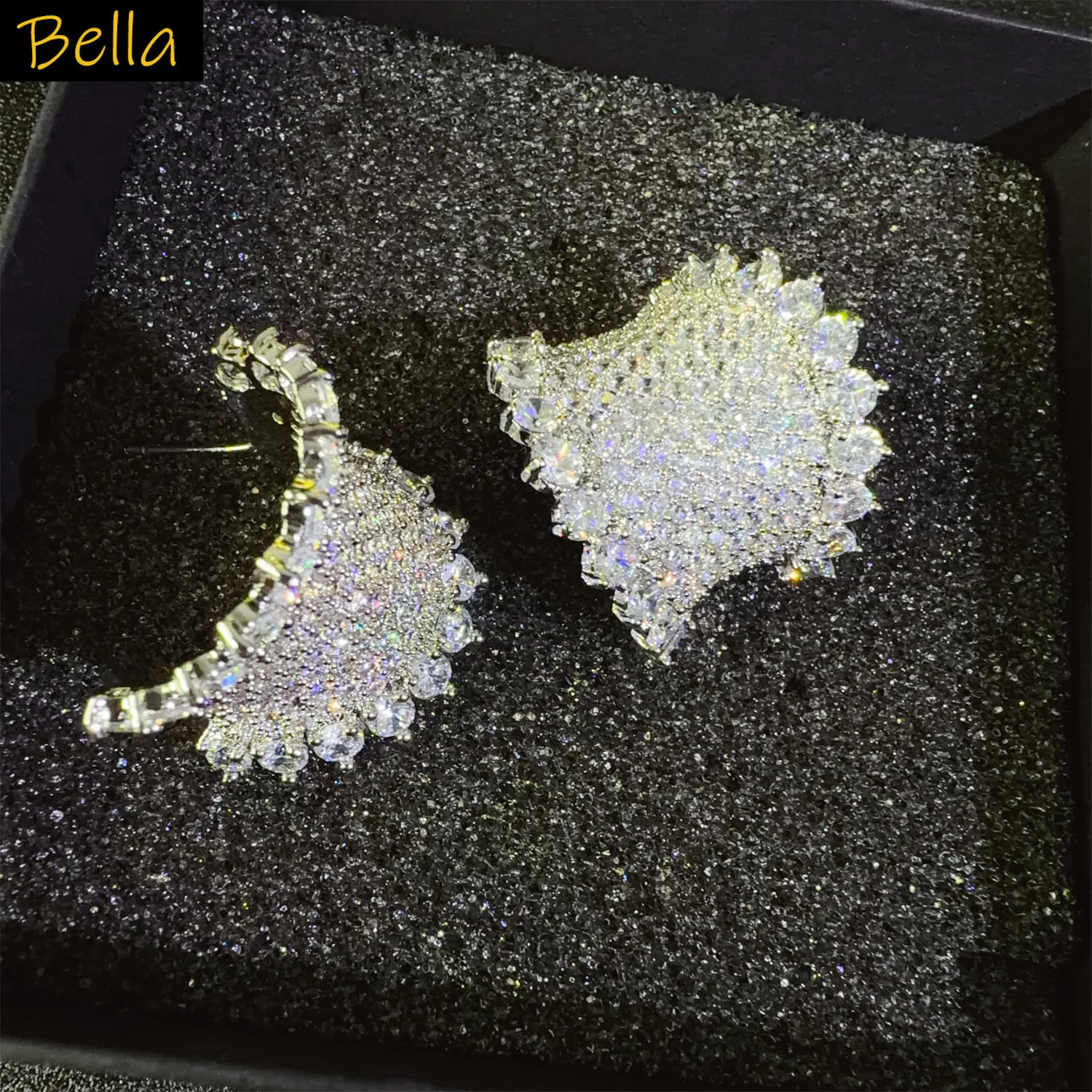 

silver color stud earrings for women shiny zircon jewelry elegant sweet earrings white