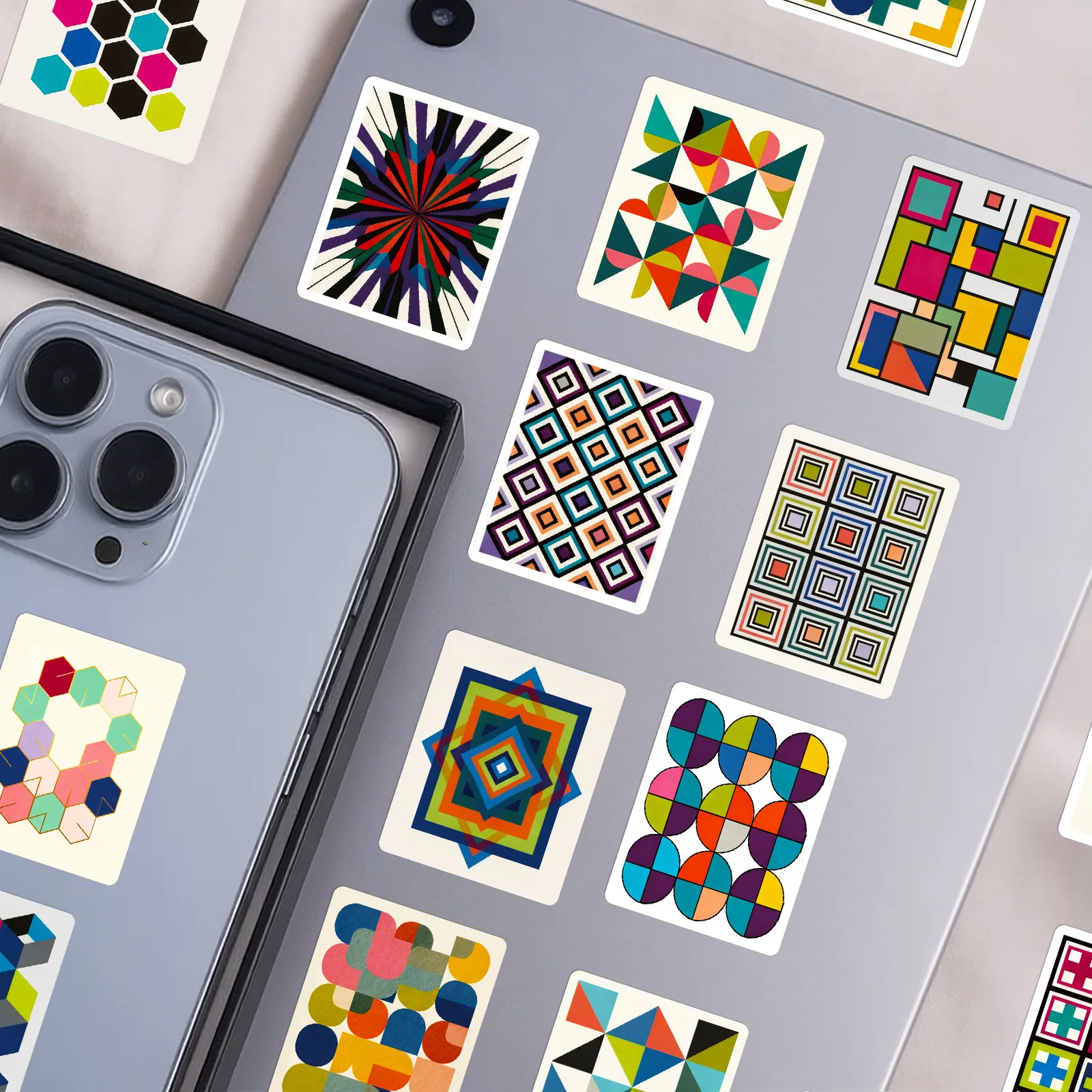 56/112 قطعة الإبداعية خمر هندسية اللون كتلة خربش ملصقات لصندوق أدوات مكتب دفتر خوذة سكيت الثلاجة مقاوم للماء