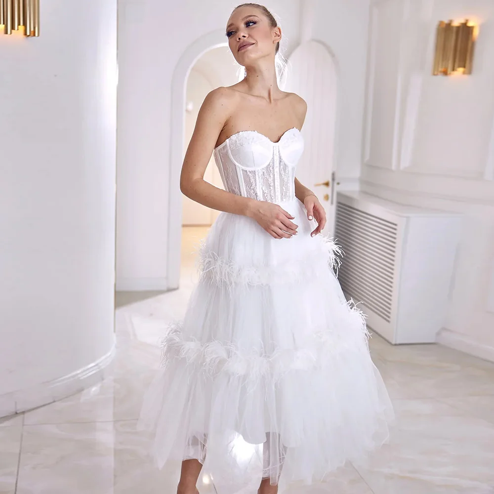 

White Sweetheart Evening Dresses for Women Tea Length Tulle Feathers Open Back A-Line Wedding Party Gowns Customized فستان سهرة