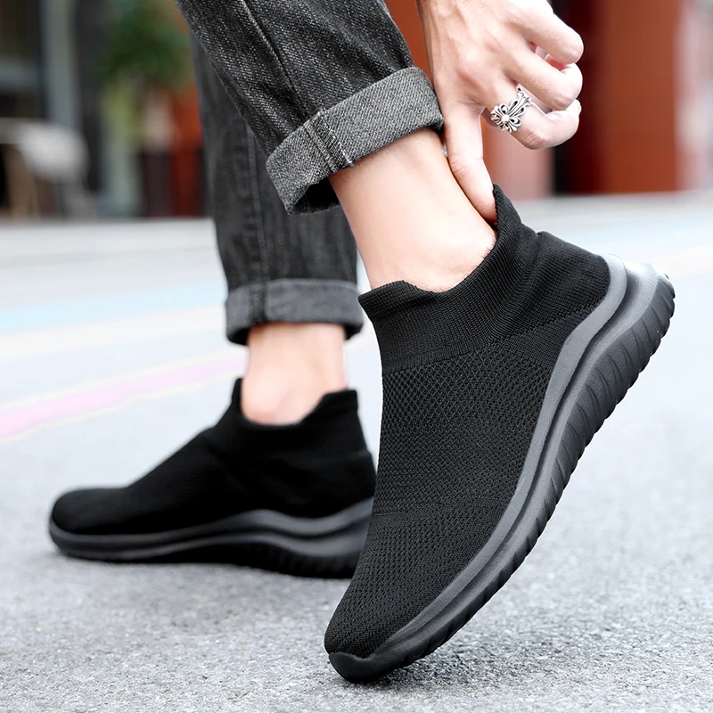 

Fashionable Winter Ankle Boots Unisex Warm Cotton Lightweight Casual Sports Running Shoes for Men And Women