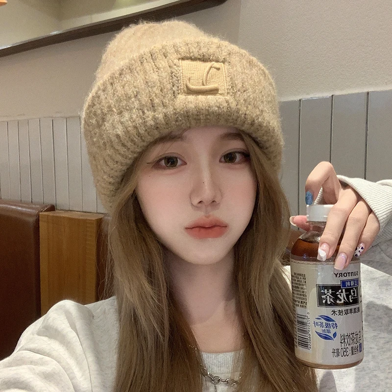 2024 New Winter Women\'s Bean Hat Soft Thick Knitted Women\'s Hat Korean Wool Velvet Warm Skulies Hat