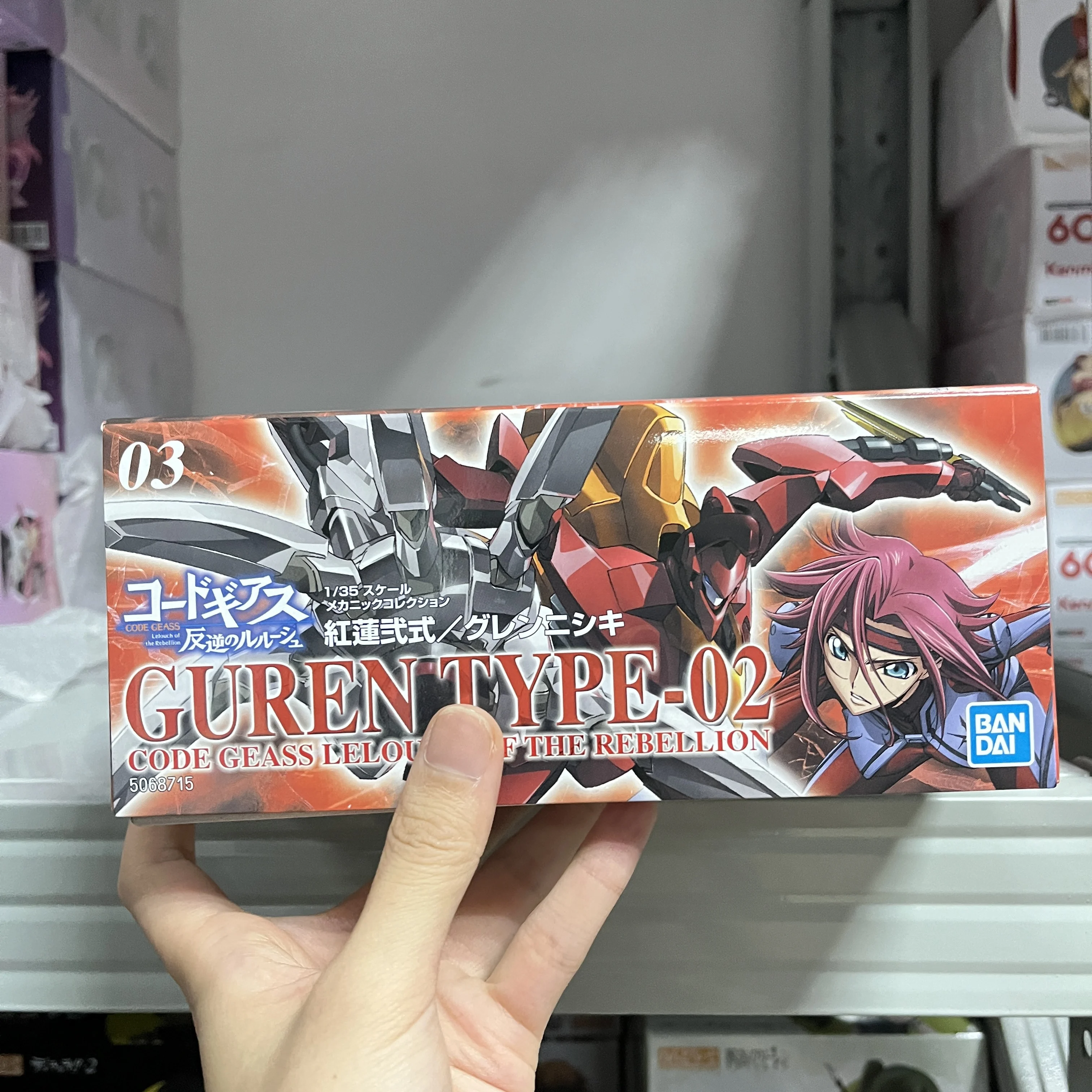 متوفر في المخزون بانداي HG 1/35 رمز GEASS Lelouch of The Rebellion Guren Type-02 نموذج التجميع شخصيات الرسوم المتحركة نماذج اللعب البلاستيكية