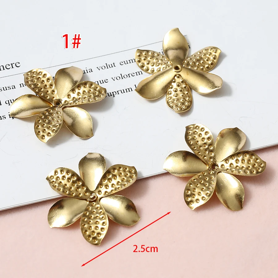 20pcs/lot Metal Copper Brass Filigree Flowers Beads Caps Connectors Embellishments Golden Needlework Hair Jewelry Crown Making