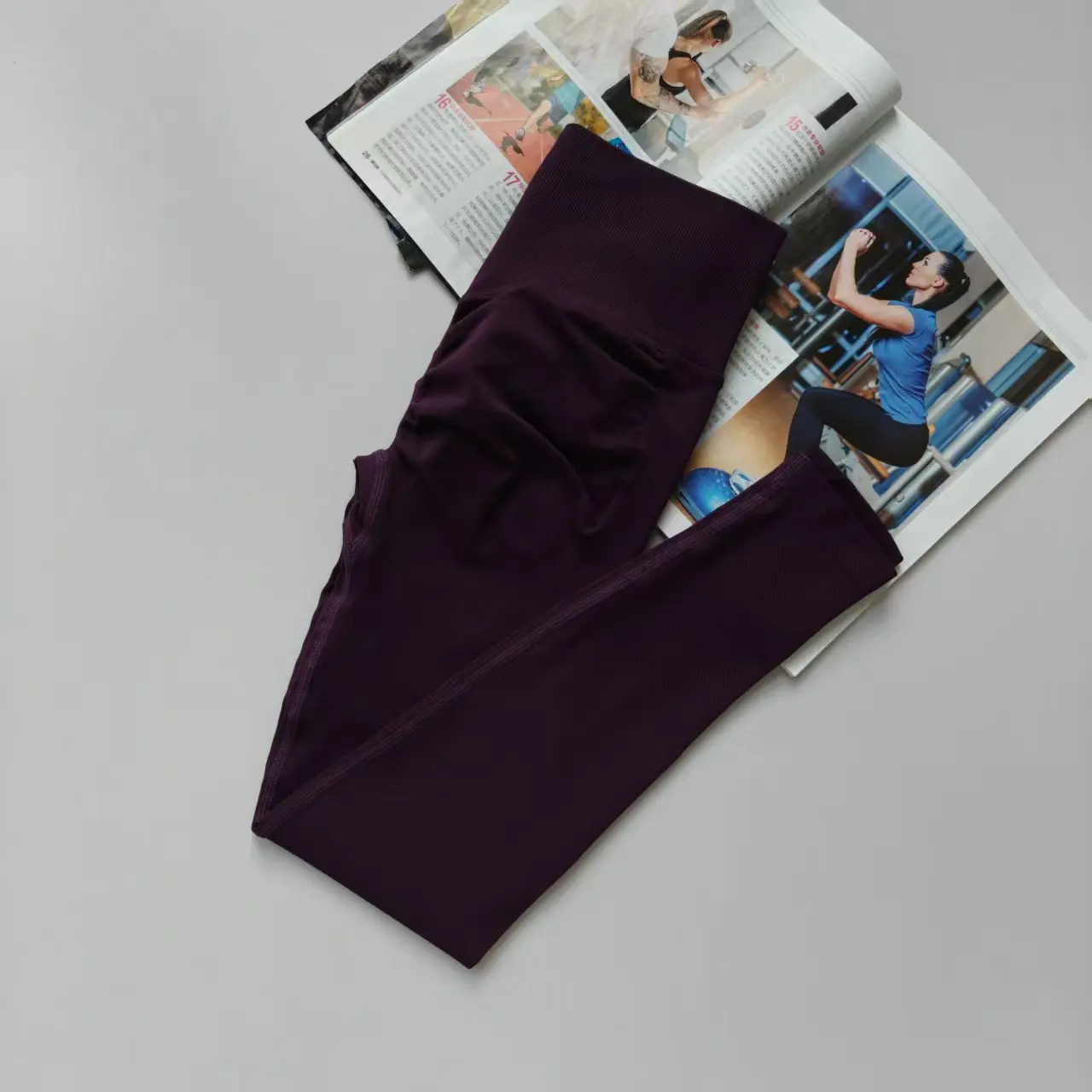 Nahtlose High-Waist-Leggings, pfirsichfarbene, figurformende Fitnesshose, eng anliegend, dehnbar, dünn, schnelltrocknend, atmungsaktiv, Yoga-Anzug, Sporthose – Detail 10