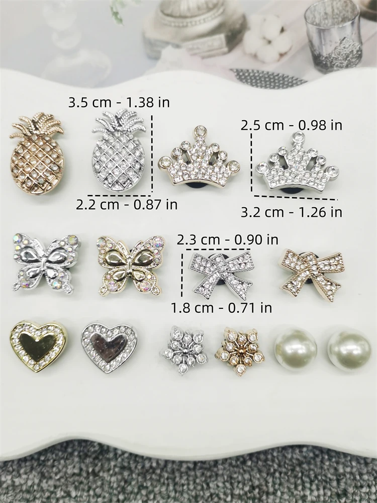 16 Stück Strass-Ananas-Schuhcharms Zubehör ABS Bling Krone Clogs Schuhschnallen Dekorationen DIY Schuhclips Passend für Sandalen – Detail 2