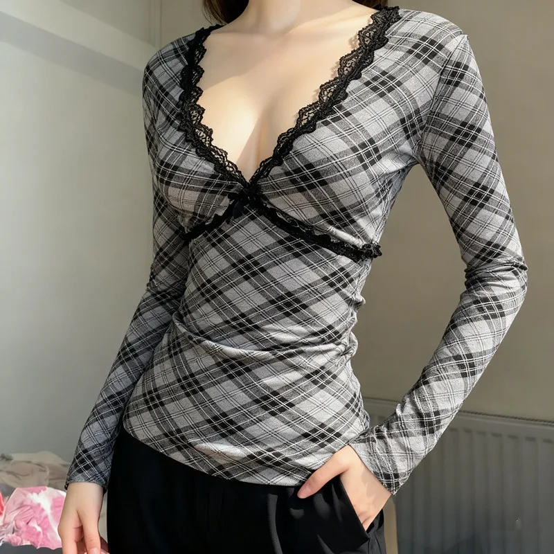 2026 New Vintage Dark Cyber Y2K Lattice Print Long Sleeve T-shirt Alt Techwear Women Gothic Deep V-neck Sweetcore Lace T-shirts
