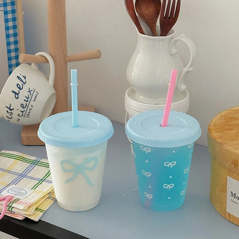 Summer Iced Drink Tumbler Bubble Tea Cup Plastic Water Bottle .Cute Straw Cup Portable Travel Cup with Lid for Gym/Office〔YY26〕