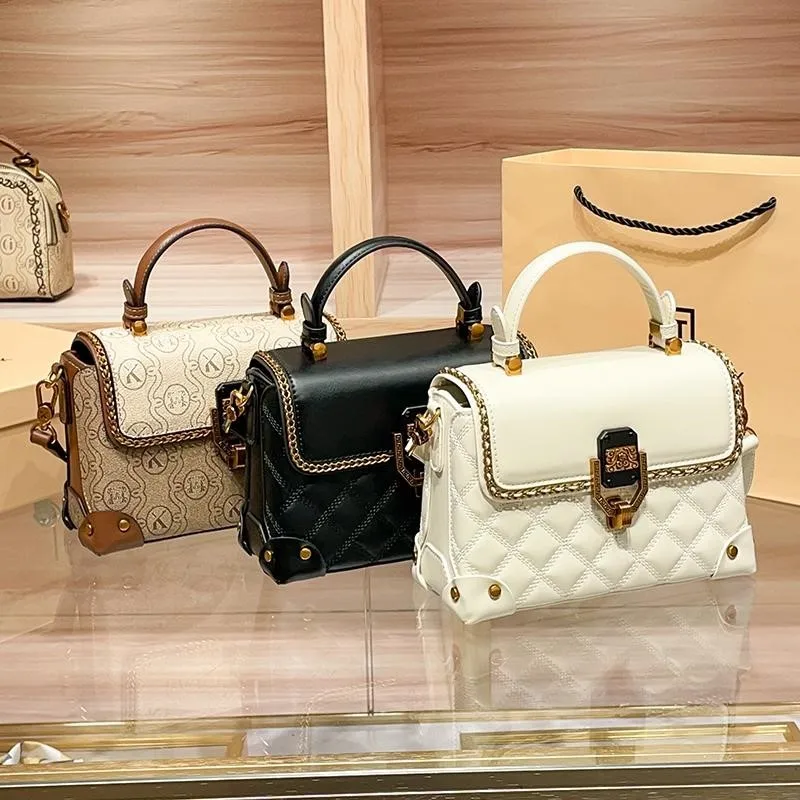 

Brand Women's Bag 2025 New Fashionable and Versatile Premium Color blocked Handbag Single Shoulder Crossbody Bag