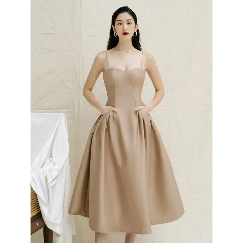 

new niche design suspender dress women's French waist sweet temperament puffy skirt