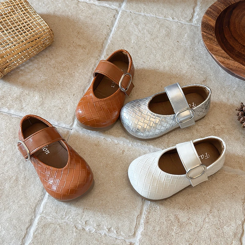 

Детские кожаные туфли для девочек, плетеные в ретро-стиле, классические, на плоской подошве, простые, для школы и улицы, модные повседневные туфли Мэри Джейн