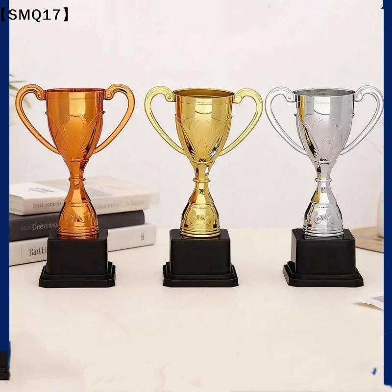 2Pcs Plastic Trophy Small Size Plastic Material Award Trophies Pentagram Star Trophy Model Mini Trophy Kids Party【SMQ】
