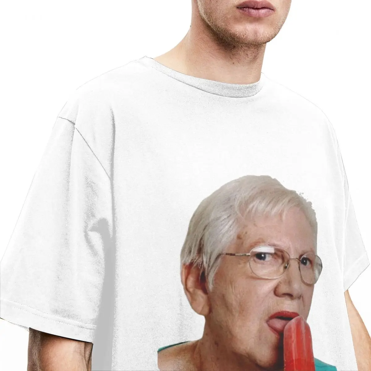 Senior Women Licking Red Popsicle T-Shirt Beach Grandma Granny Ice Cream Y2K T Shirts Cotton Tee Shirt For Short Sleeve Top Tees