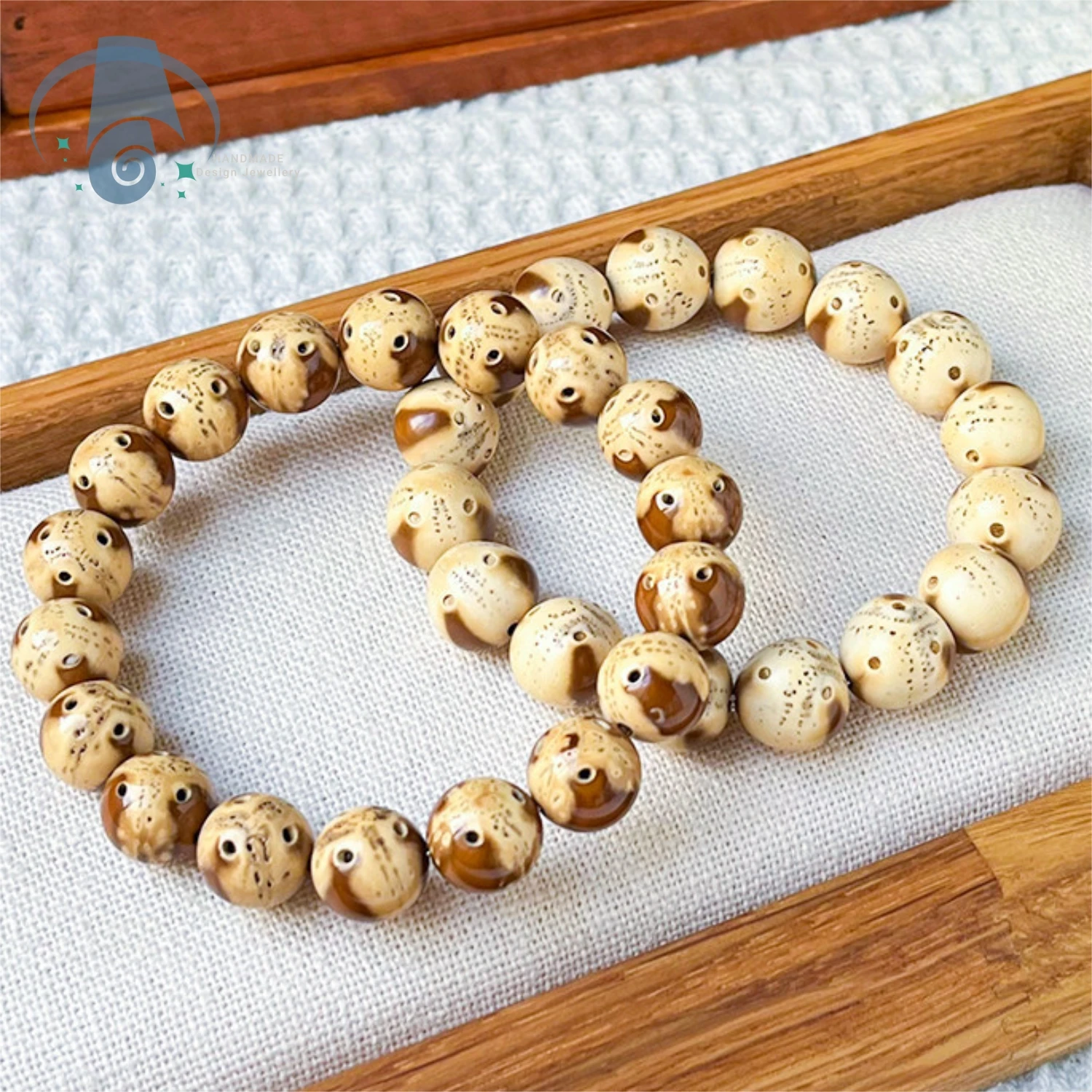 Prayer Beads Bracelet Natural Panda Tiger Design Finely Crafted for Meditation Stress Relief Yoga Finger Wrapping Good Luck