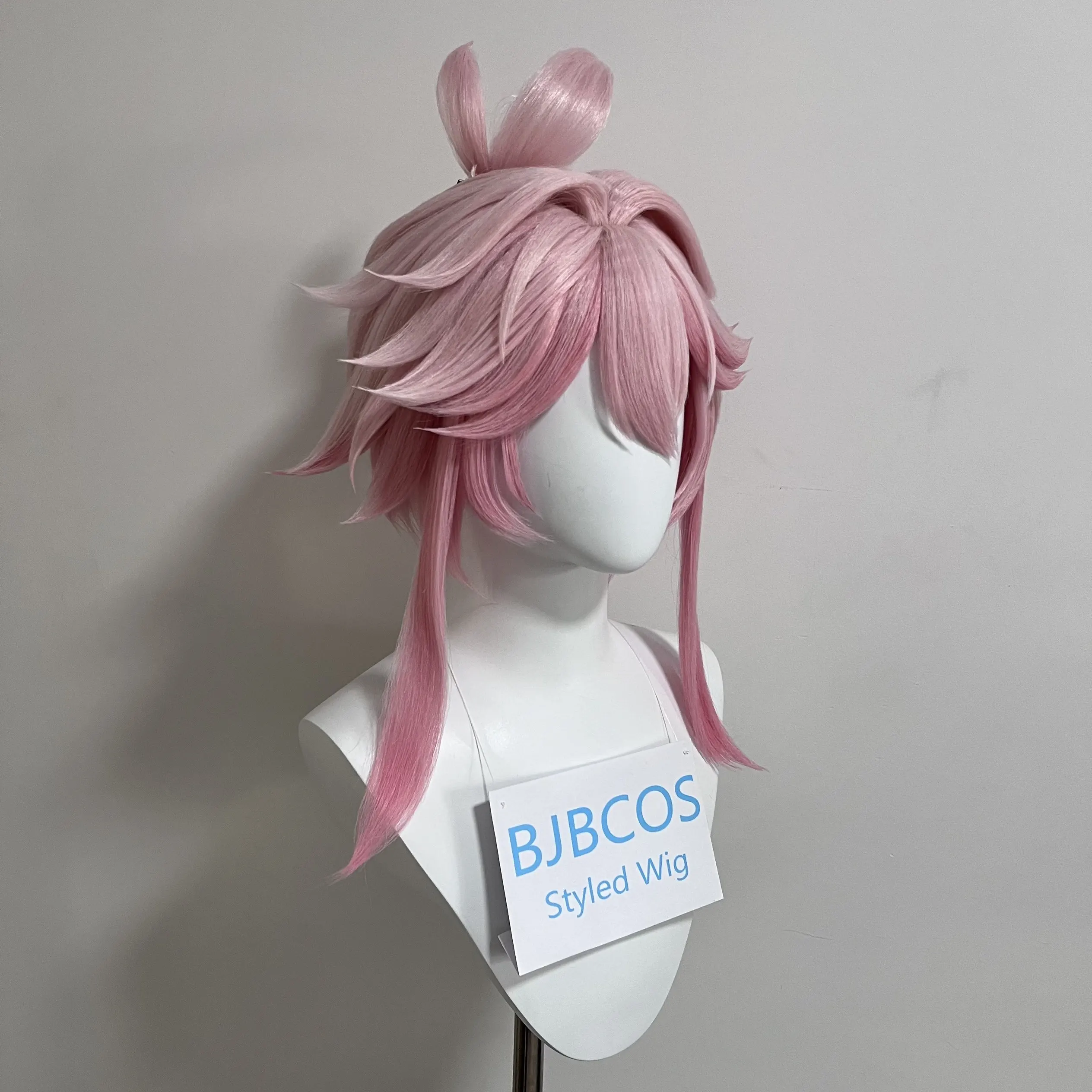 Fotografia 4: Peruca Estilizada Evanescia Cosplay Game Honkai Star Rail HSR Curta 40CM Cabelo Rosa Gradiente Feminina Para Festa de Halloween ‌   Peruca