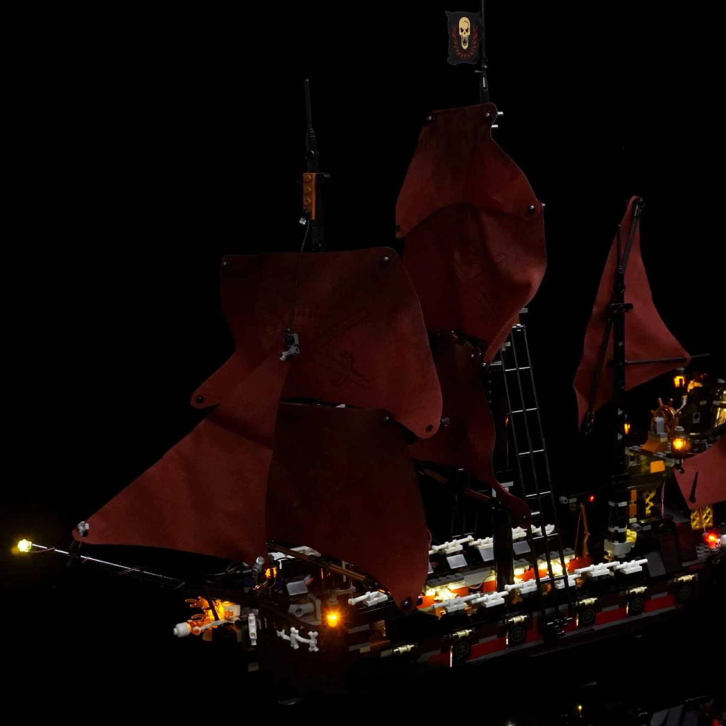 

No Model Led Light Kit for Caribbean Pirate Ship Queen Anne's Revenge