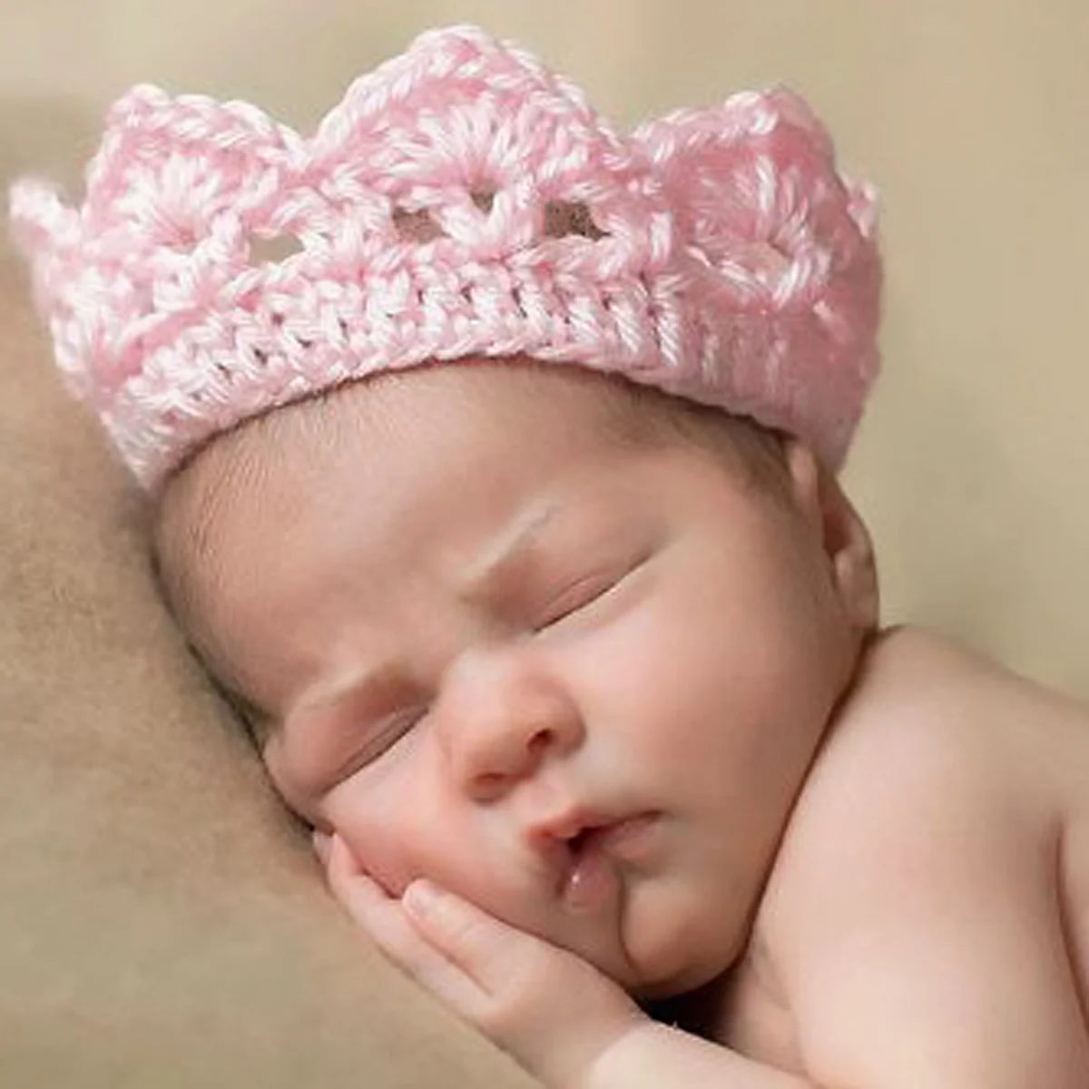 

Handmade Crochet Baby Crown Hat Pink Newborn Infant Knit Breathable Photography Prop 0-6 Months Baby Photo Props