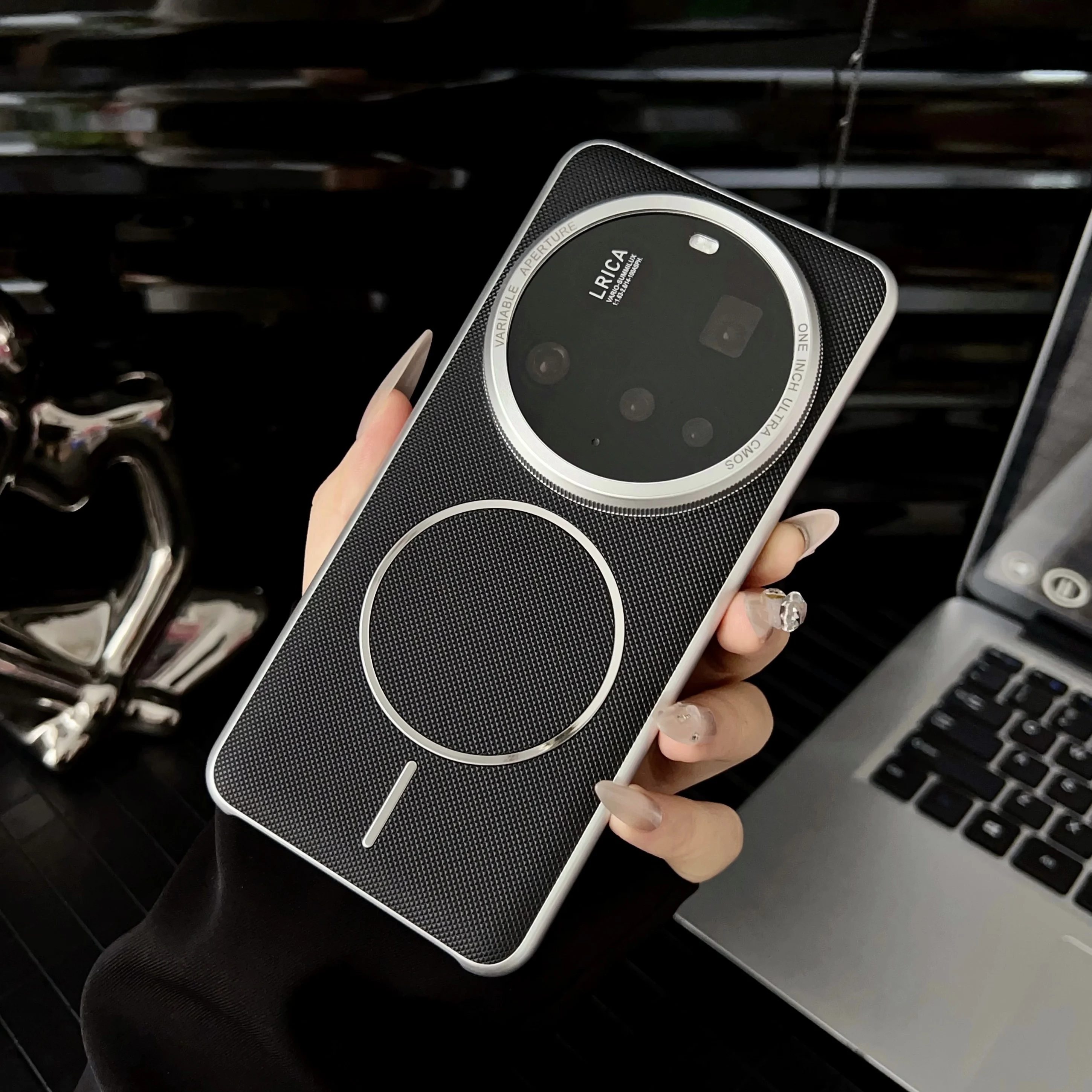 

For Xiaomi Mi 15 Ultra Case Magnetic Luxury Leather Texture Diamond Pattern for Magsafe Wireless Charging Back Cover Funda