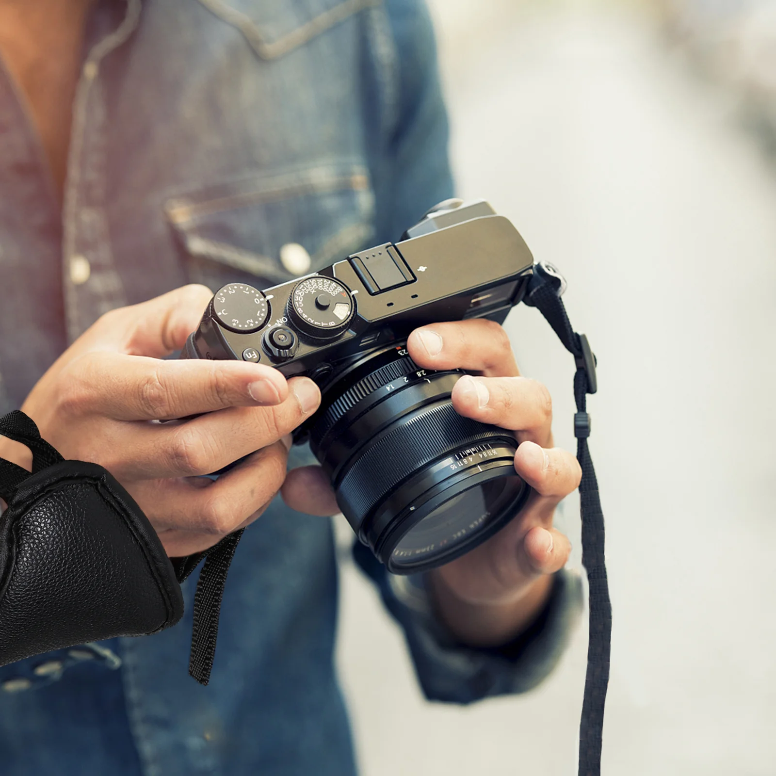 

2Pcs Camera Wrist Straps Adjustable Length High Quality PU Ergonomic Design Tripod Compatible Professional Camera Bands