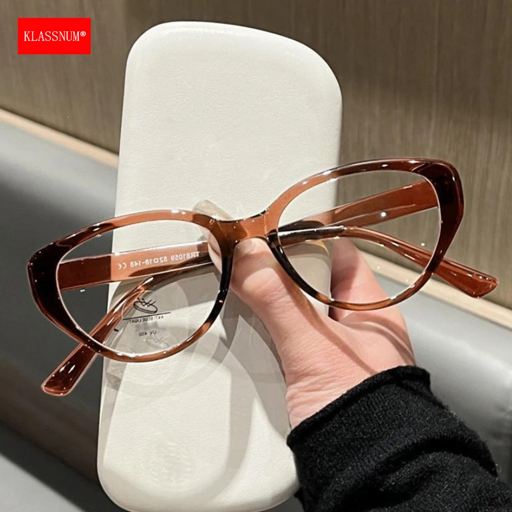Wholesale Y2K Cat Eye Transparent  Glasses Decorative Eyewear  Light Blocking Eyeglasses for Women 2026 Trendy Retro Eyepiece