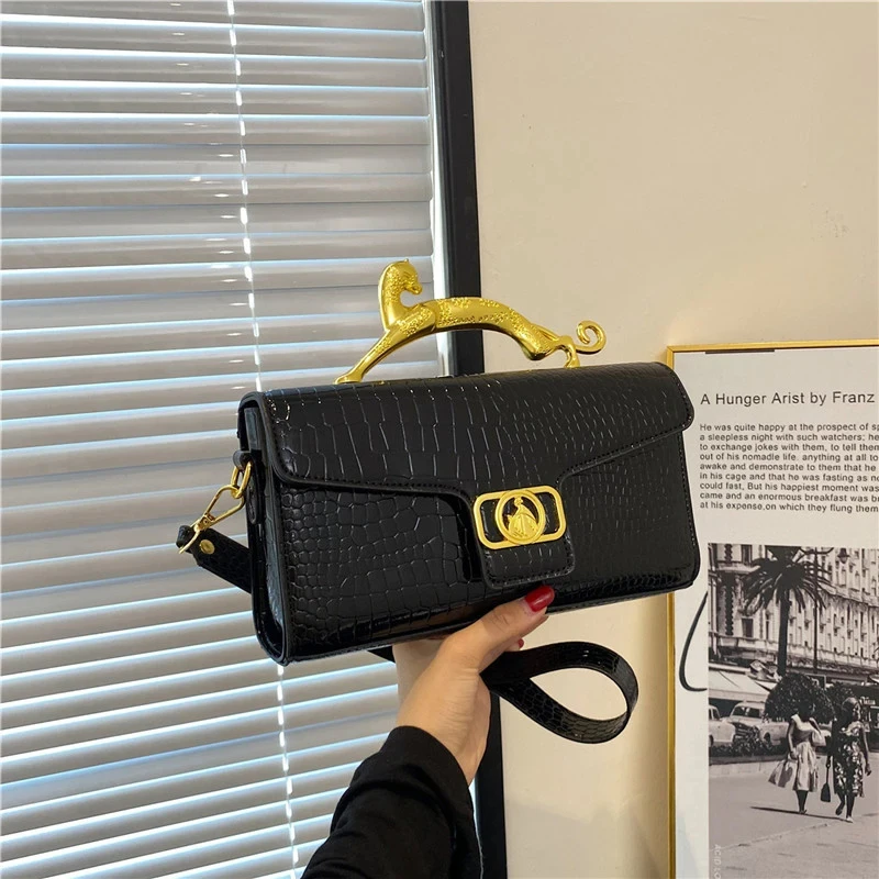 Nieuwe Lederen Letters Schouder Messenger Bag Dames Draagtas Grote Capaciteit Handtassen Mode Kleur Bijpassende Grote Shopper Tas