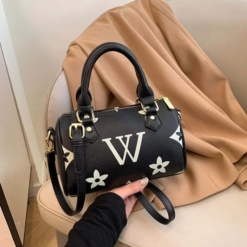 

2025 Women's Convertible Pillow Hobo - Retro Monogram Tote, Detachable Strap, Ideal for Vintage Shoulder Purse Look