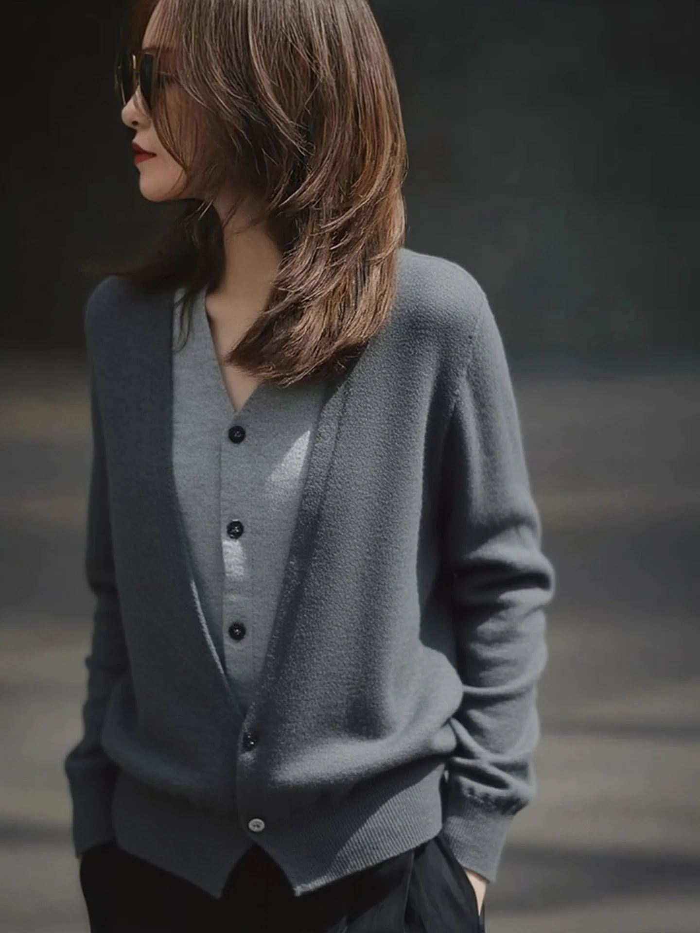 

Korean Sle V-Ne Long Sve Cardigan Casual Knitted Top Commute Friendly Fake Two-Piece Design Medium Softn Wool Blend