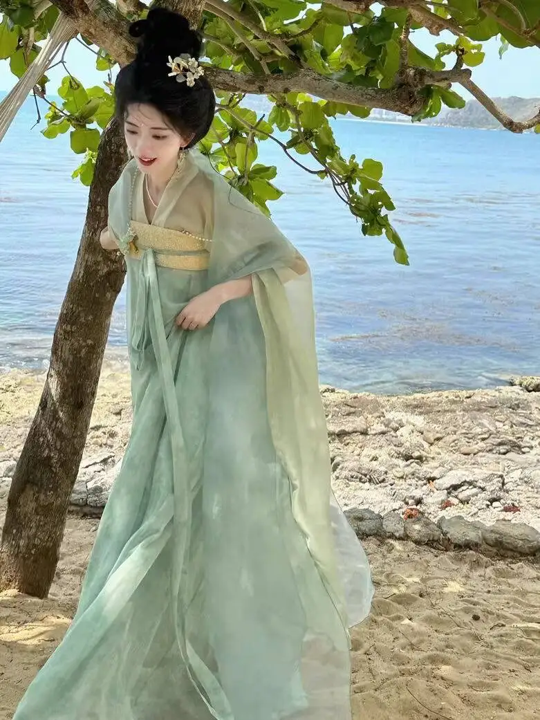 

Женщины в ханьфу [Chunming]Nanbeichao Tang Dynasty Style National Style Двубортная рубашка с элементом Хань Юбка длиной до груди Супер