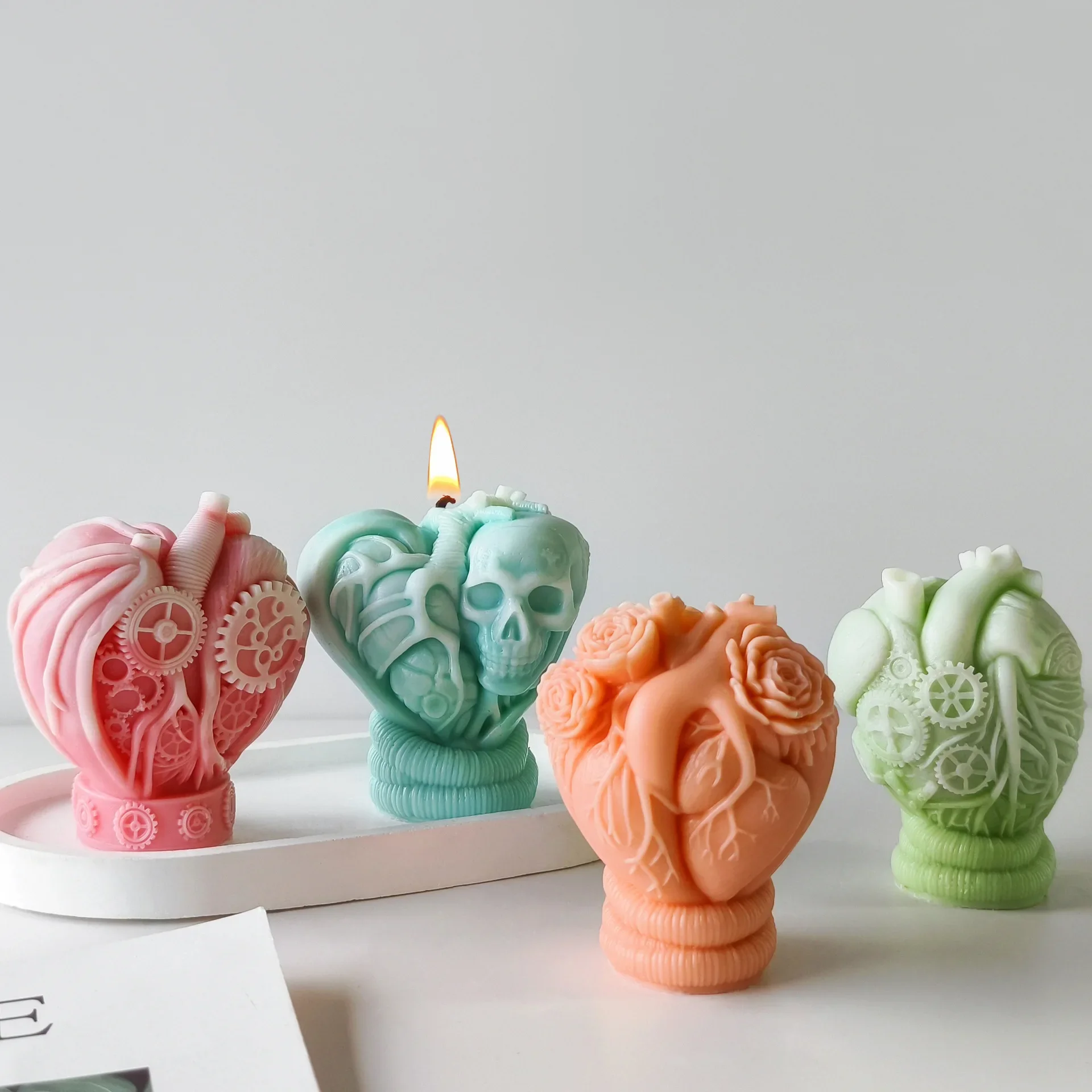 

Handmade Aroma Candle Plaster Ornaments Molds DIY Human Heart Candle Making Supplies 3D Halloween Skull Hearts Silicone Mold